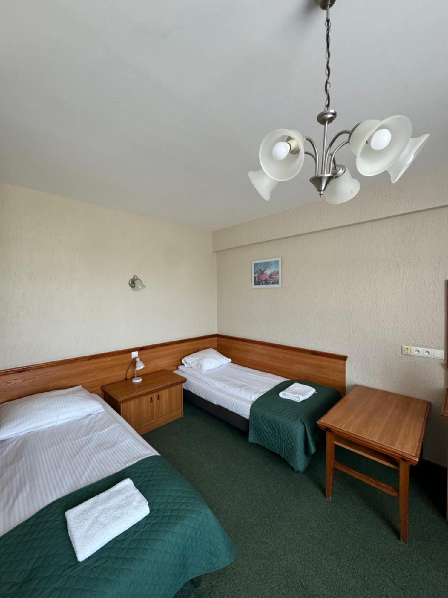 Hotel Victoria Lubowo  Bagian luar foto