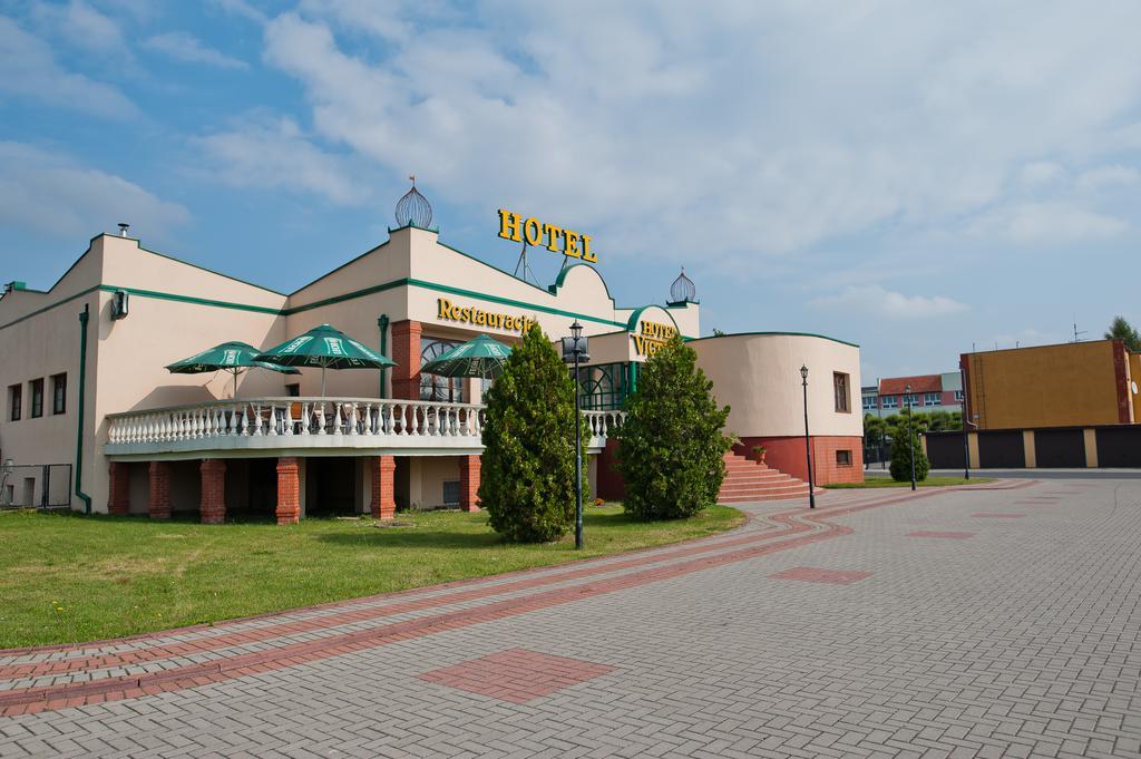 Hotel Victoria Lubowo  Bagian luar foto